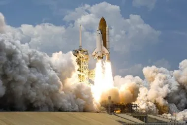 How To Use Social Media To Launch Your Online Business
