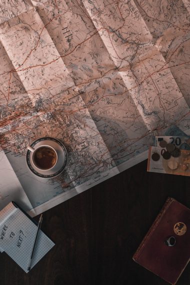 How Traveling Can Improve Your Company’s Social Media Presence