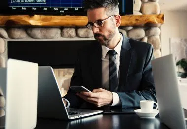 How to Use LinkedIn Video to Acquire More Leads and Customers